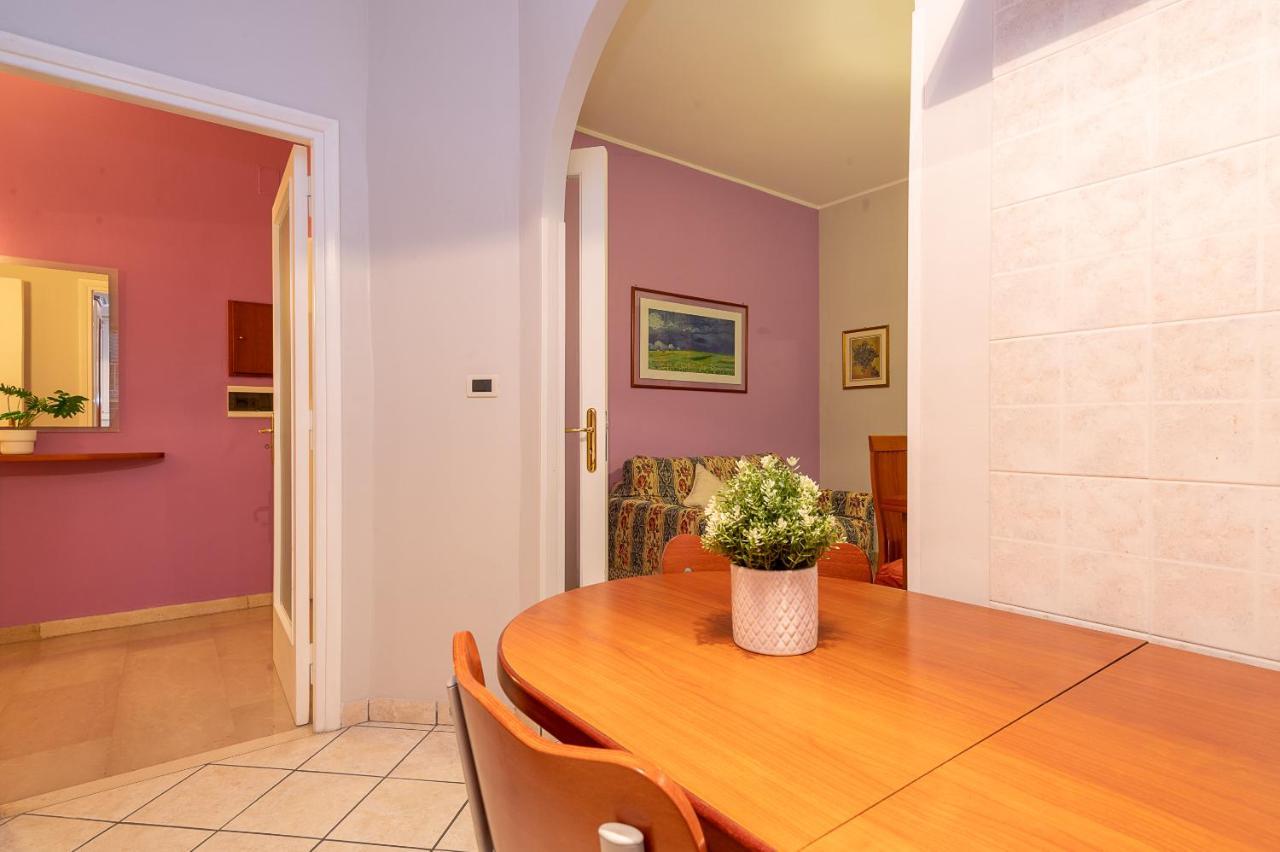 Nunzia San Giovanni Apartment Rom